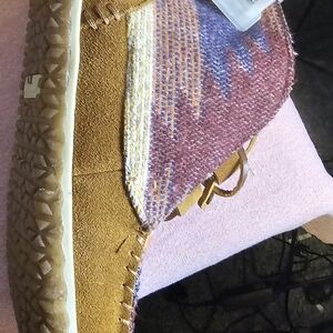 Aztec and sherpa size 7 boots